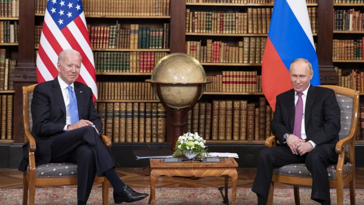 Russia - Ukraine crisis: Μπάιντεν και Πούτιν αποδέχονται να οργανωθεί η σύνοδος κορυφής που πρότεινε ο Μακρόν