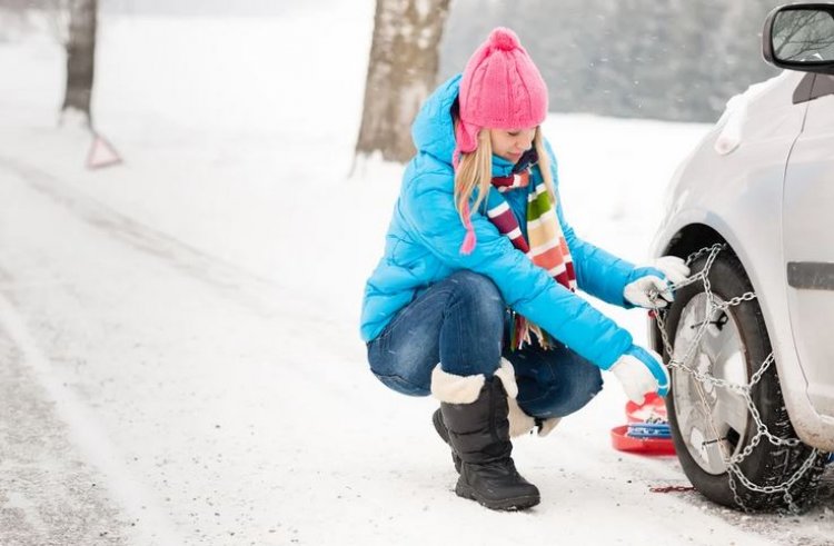 Snow Chains - Δίπλωμα οδήγησης: Υποχρεωτική η εκπαίδευση σε υποψήφιους οδηγούς για τοποθέτηση αλυσίδων - Τι ορίζει η εγκύκλιος