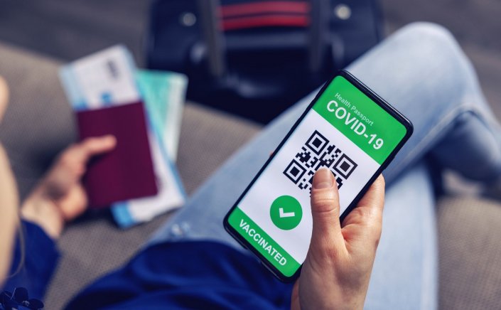 Vaccination certificate: Πότε και γιατί καταργείται το Πιστοποιητικό Εμβολιασμού στην Ελλάδα