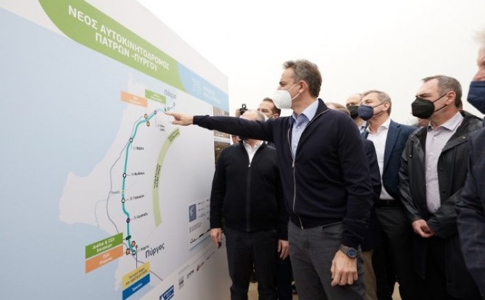 PM Mitsotakis: Μετά από πολλά χρόνια υποσχέσεων παίρνουν μπροστά οι μηχανές για τον αυτοκινητόδρομο Πάτρα-Πύργο