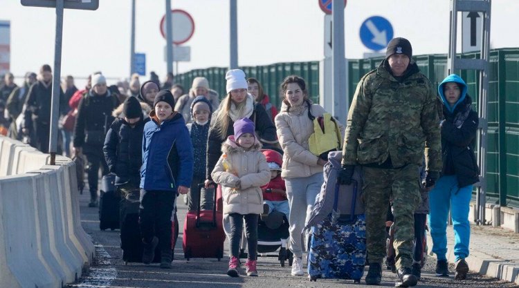 Exodus from Ukraine: Περισσότερο από μισό εκατομμύριο άνθρωποι έχουν φύγει για να γλιτώσουν από τον πόλεμο