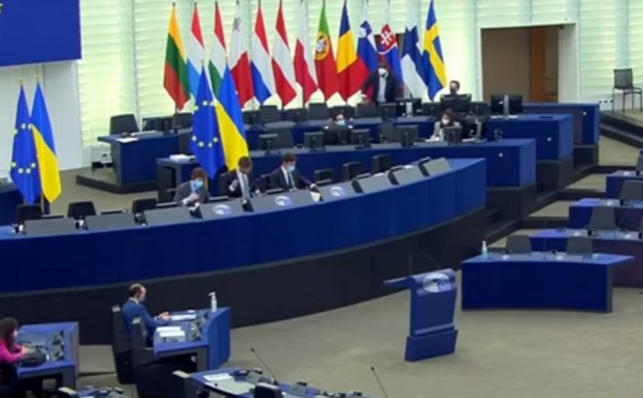 Communist Party /KKE: Οι εργαζόμενοι απεργούν για τα σύγχρονα δικαιώματά τους και στηρίζουν τον αγώνα των εργατών της ΛΑΡΚΟ [VIDEO]