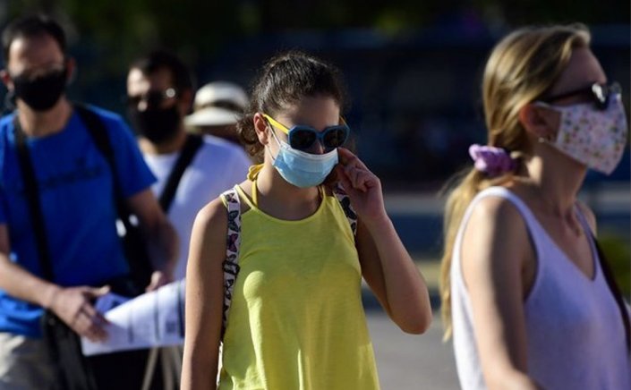 Coronavirus Disease: Μικρότερος ο κίνδυνος Covid-19 για όσους φορούν γυαλιά, αλλά όχι φακούς επαφής [Η Έρευνα]