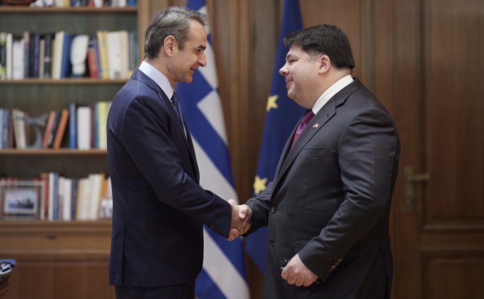 PM Mitsotakis: Συνάντηση γνωριμίας του πρωθυπουργού με τον νέο πρέσβη των ΗΠΑ Τζορτζ Τσούνη - Επιβεβαιώθηκε το εξαιρετικό επίπεδο των διμερών σχέσεων
