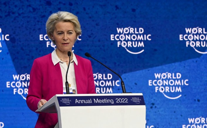 WEF 2022 in Davos - Ursula von der Leyen: Σύντομα σε λειτουργία νέοι τερματικοί σταθμοί LNG σε Ελλάδα, Κύπρο και Πολωνία
