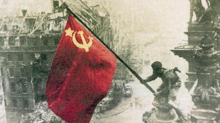 9 May Victory Day -  ΚΚΕ : Η 9η Μάη εμπνέει τους λαούς, τους διδάσκει πίστη στη δική τους δύναμη