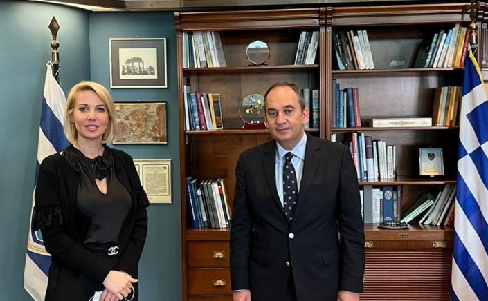 MP Katerina Monogiou: Μετά από παρέμβαση της Κατερίνας Μονογυιού επιχορηγείται με 119.040€ η ΔΕΥΑ Θήρας για την ενοικίαση μονάδας αφαλάτωσης στη Δημοτική Κοινότητα Φηρών