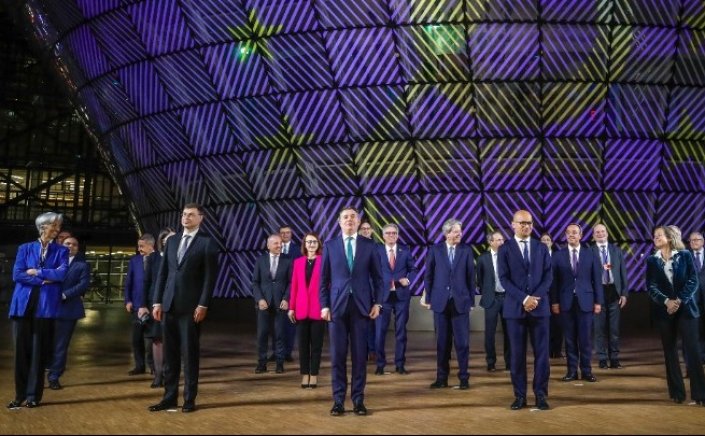 End of enhanced surveillance: Η Ελλάδα βγαίνει από την ενισχυμένη εποπτεία - Τίτλοι τέλους στην εποχή της κρίσης μετά από 12 χρόνια