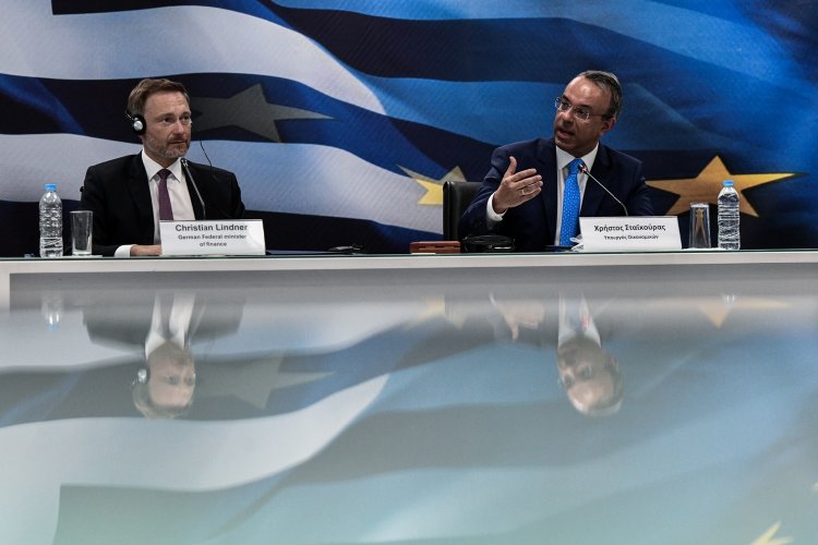 Enhanced Surveillance - Handelsblatt: Υπό δημοσιονομική εποπτεία ως το 2059 η Ελλάδα