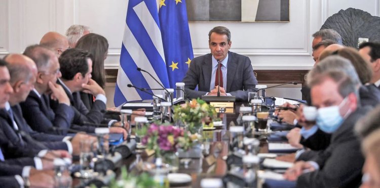 PM Mitsotakis: Αυξάνεται στα 80 ευρώ η επιδότηση στα καύσιμα- Στα 100 ευρώ στα νησιά