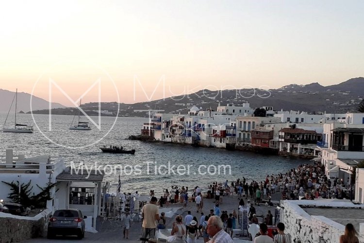 Tourist Season 2022: “Εκατομμύρια Βρετανοί και φέτος στην Ελλάδα”