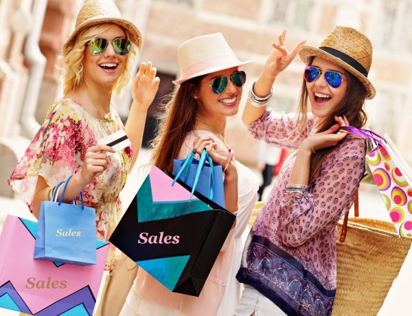 Retail Discount Season: Οδηγίες για καταναλωτές κατά τις θερινές εκπτώσεις! Τι ισχύει για αλλαγές, διπλές τιμές & προσφορές!