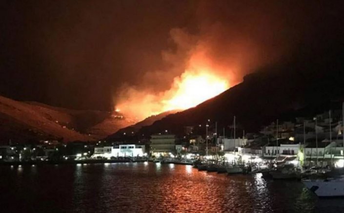 Wildfire in Kea: Φωτιά τώρα στην βόρεια Κέα