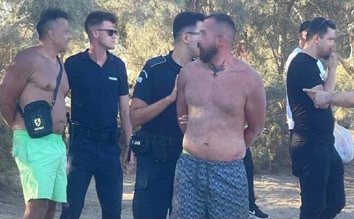 Mykonos arrests: Άγριο ξύλο σε beach bar της Μυκόνου - Τρεις συλλήψεις για την σφοδρή συμπλοκή [Video]