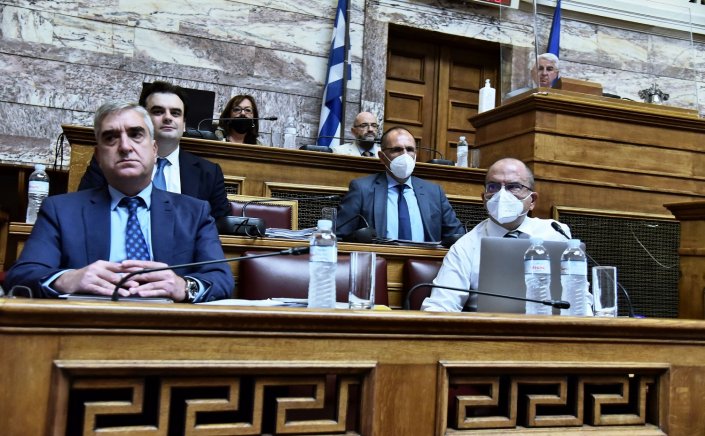 Phone tapping “suspicious“: Κοντολέων και Γεραπετρίτης είχαν διαβεβαιώσει την Επιτροπή Θεσμών ότι δεν παρακολουθούνται πολιτικοί