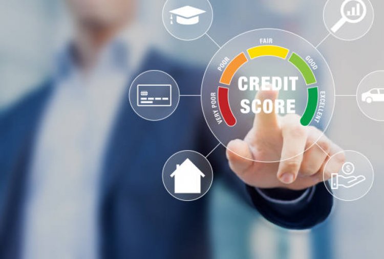 Credit Score: Έρχεται ο «Μεγάλος Αδελφός» για το ιδιωτικό χρέος – Πώς θα λειτουργεί