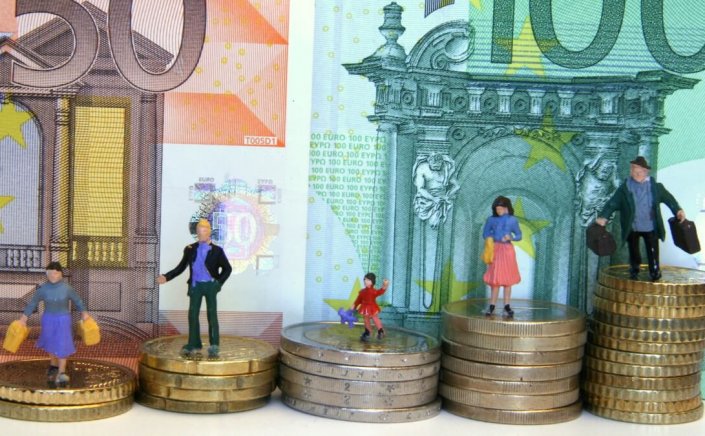 Special seasonal allowance: Πότε καταβάλλονται τα ποσά του ειδικού εποχικού βοηθήματος στους δικαιούχους