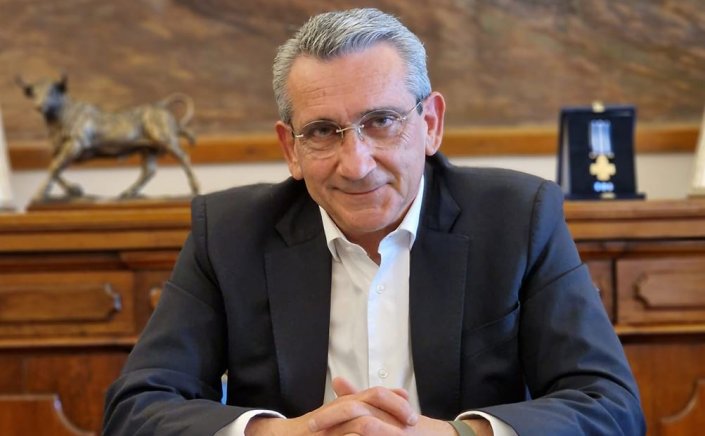 Aegean Islands: Η Περιφέρεια Ν. Αιγαίου αναλαμβάνει την υλοποίηση του ολοκληρωμένου συστήματος διαχείρισης στερεών αποβλήτων Δήμου Αντιπάρου