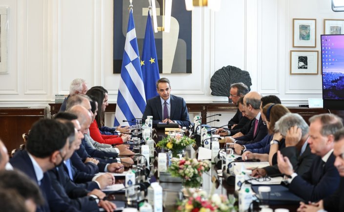 Scenarios for the elections 2023: Ποιοι και γιατί εισηγούνται στον πρωθυπουργό εκλογικό αιφνιδιασμό