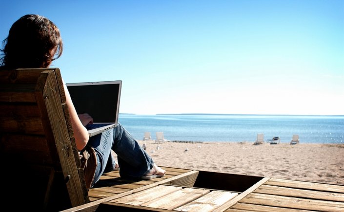 Digital Nomad Destinations: Ιδανικός προορισμός η Ελλάδα για τους ψηφιακούς νομάδες