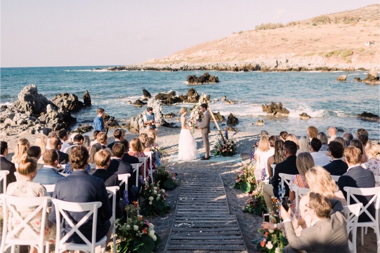 Honeymoon Destinations: Τα 7 Ελληνικά νησιά που επιλέγουν οι ξένοι για να παντρευτούν!!