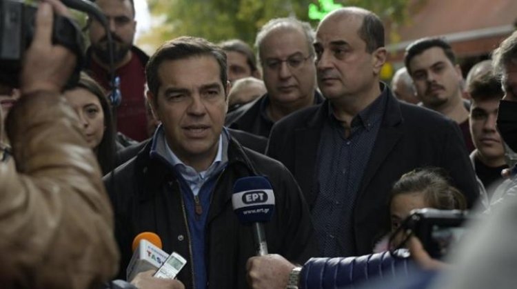  SYRIZA leader Alexis Tsipras:  Οι εξυπνάδες του κ. Μητσοτάκη δεν μειώνουν τις τιμές σε ρεύμα και σούπερ μάρκετ ούτε προστατεύουν την πρώτη κατοικία