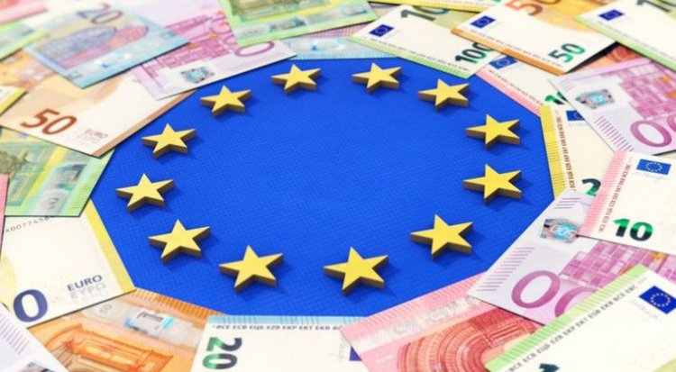 EU’s Recovery and Resilience Fund: «Πράσινο φως» της ΕΕ για την εκταμίευση προς την Ελλάδα 3,56 δισ. ευρώ από επιδοτήσεις και δάνεια