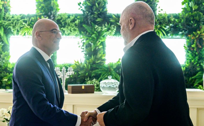 FM Dendias: Η Αλβανία έχει επιλέξει τον ευρωπαϊκό δρόμο -Να μην επιτρέπει την εκδήλωση αναθεωρητισμών