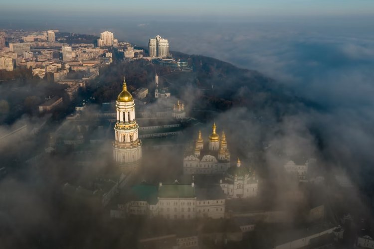 Ukraine Orthodox Church: Η Ουκρανία βγάζει εκτός νόμου την Ορθόδοξη Εκκλησία