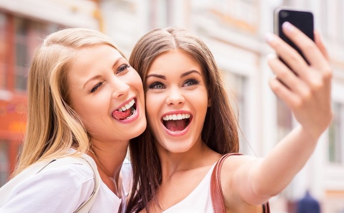 How To Take Professional Photos: Πώς μπορείς να τραβήξεις φωτογραφίες που να φαίνεσαι ψηλότερος και πιο αδύνατος [Video]