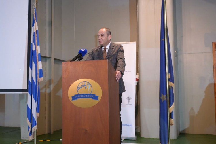 Shipping Min Plakiotakis: Δημιουργία κρατικού Ταμείου για την ανανέωση του ακτοπλοϊκού στόλου εξήγγειλε ο υπουργός Ναυτιλίας