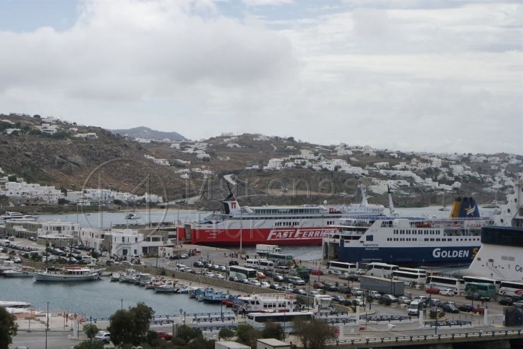 Ferry Services – Sailing ban:Σε ισχύ παραμένει το απαγορευτικό απόπλου από Πειραιά, Ραφήνα, Λαύριο, λόγω δυσμενών καιρικών συνθηκών!! Ισχυροί άνεμοι στα πελάγη που φτάνουν τα 9 bf!!