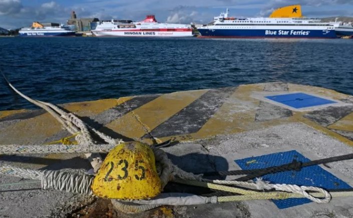 Seamen’s Union Strike: Δεμένα τα πλοία στον Πειραιά την Τετάρτη - Απεργία και κινητοποιήσεις ανακοίνωσε η ΠΕΝΕΝ