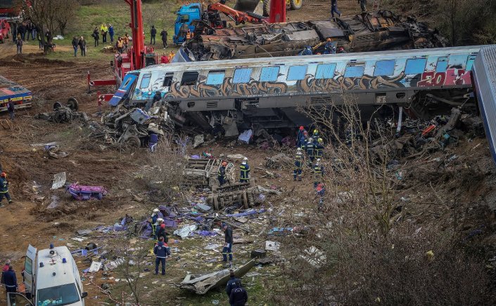 Gov't after train crash: Μηνυτήρια αναφορά  – “βόμβα” τραυματισμένης φοιτήτριας στα Τέμπη, βάζει ευθέως στο κάδρο των ποινικών ευθυνών την πολιτική ηγεσία!!