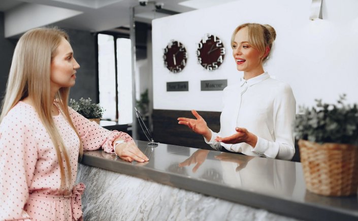 Hospitality & Tourism jobs: Οι ελλείψεις σε προσωπικό στον Τουρισμό ενδέχεται να ξεπεράσουν τις 80.000