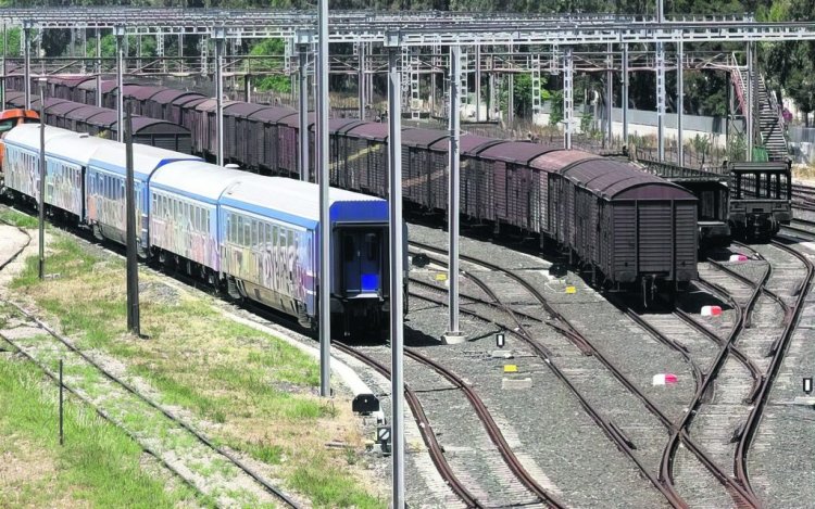 Railways looting scandal: Το σκάνδαλο λεηλασίας του σιδηροδρόμου - Η μαφία του χαλκού, οι διεφθαρμένοι υπάλληλοι και οι δωροδοκίες