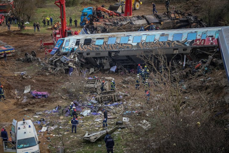 Gov't after train crash: Μηνυτήρια αναφορά  – “βόμβα” τραυματισμένης φοιτήτριας στα Τέμπη, βάζει ευθέως στο κάδρο των ποινικών ευθυνών την πολιτική ηγεσία!!