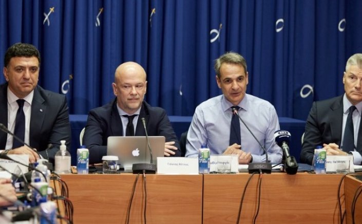 PM Mitsotakis: Να μετράμε την επιτυχία κυρίως με το εισόδημα που αφήνουν οι επισκέπτες στη χώρα μας