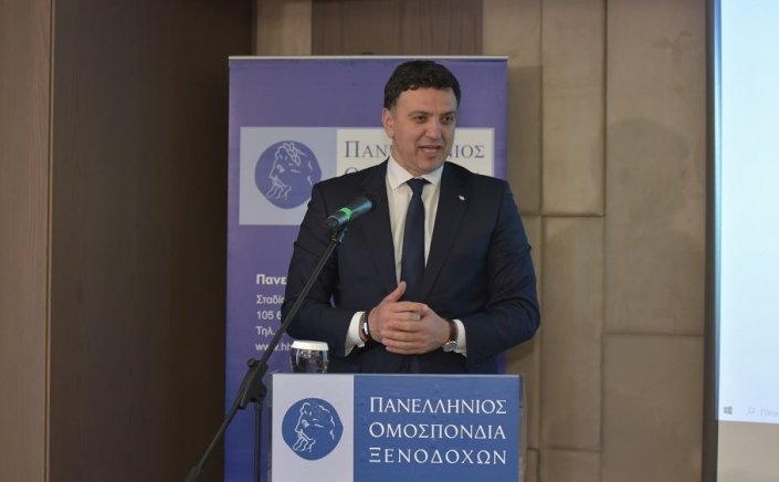 Tourism Min Kikilias: Έσοδα για ξενοδόχους, βραχυχρόνιες μισθώσεις, εμπόρους και αγρότες από τον τουρισμό