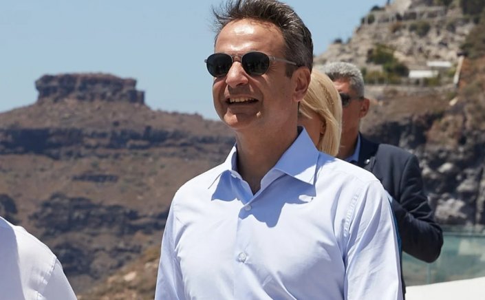 PM Mitsotakis: Οι ξεχωριστοί καλεσμένοι στην Τήνο και οι… “παρακατιανοί” που εμφανίζονται ως επιλογές του πρωθυπουργού