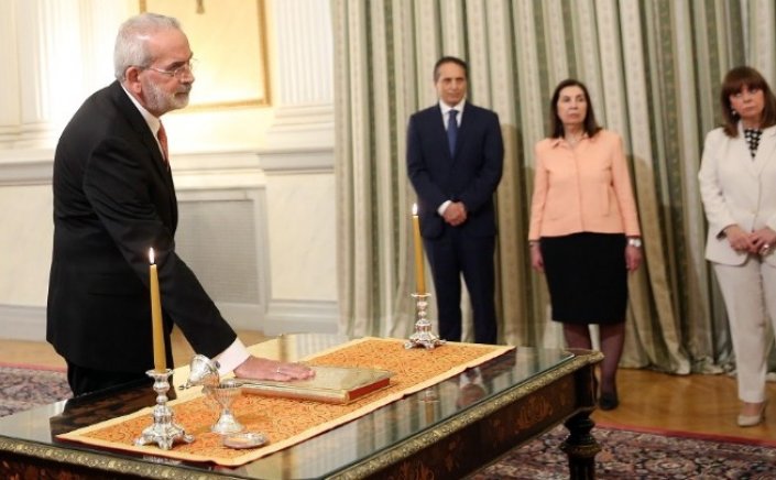 Caretaker government: To μεσημέρι η ορκωμοσία της υπηρεσιακής κυβέρνησης – Τα πρόσωπα και τα ορόσημα των επερχόμενων εβδομάδων