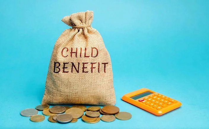 Child Benefit: Άνοιξε η πλατφόρμα για το επίδομα παιδιού - Τι πρέπει να γνωρίζουν οι δικαιούχοι