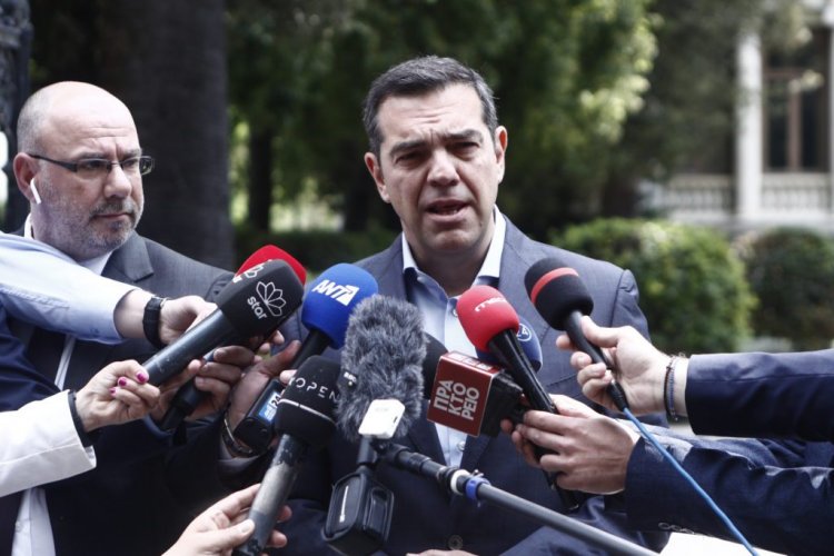 SYRIZA Alexis Tsipras: Οδυνηρό σοκ το εκλογικό αποτέλεσμα - Αναλαμβάνω την ευθύνη για την ήττα, στέκομαι και δίνω τη μάχη [Video]