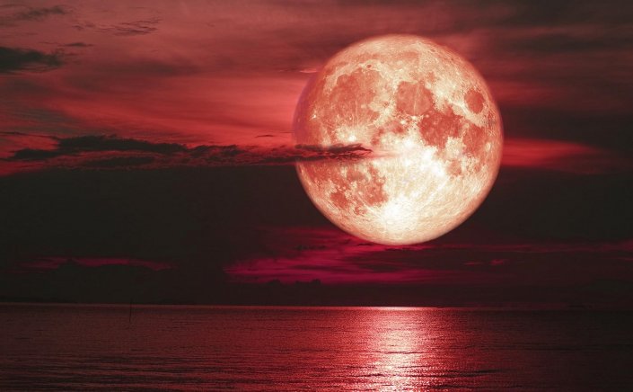 Strawberry Moon: Πανσέληνος Ιουνίου 2023!! Πότε θα γίνει ορατό στον νυχτερινό ουρανό το “Φεγγάρι της Φράουλας”