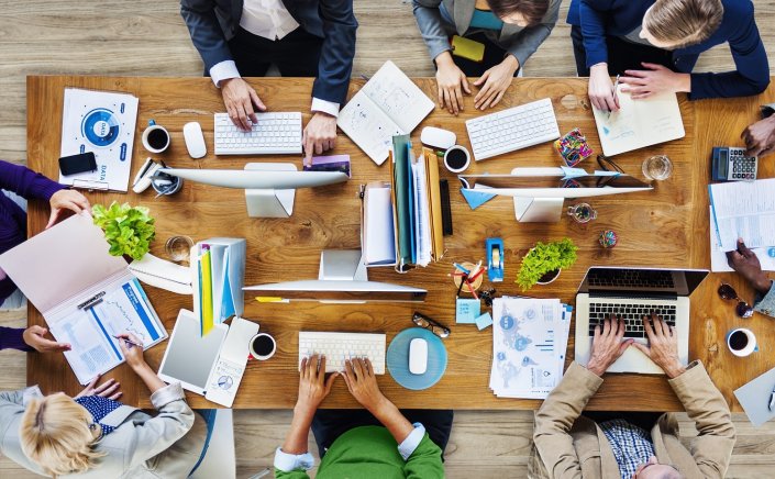 Climate change: Η τετραήμερη εργασία ωφελεί το κλίμα!! Σαφής σχέση μεταξύ κλιματικού αποτυπώματος και ωρών εργασίας!!