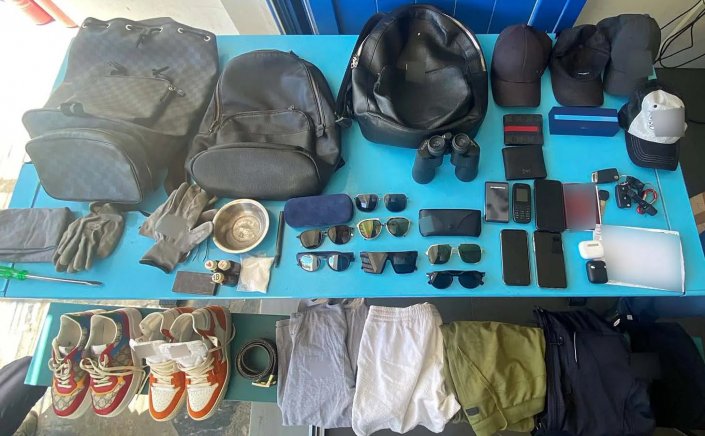 Mykonos arrests: Μπήκαν σε 14 βίλες στην  Μύκονο, με λεία 450.000 ευρώ!! Είχαν ως ορμητήριο πολυτελή κατοικία!!