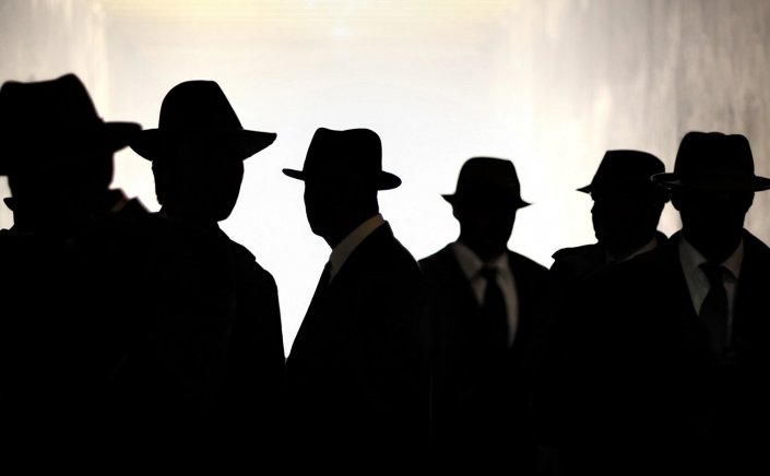 Tax Control Policy: Και ιδιώτες στο κυνήγι των χρεών προς την Εφορία!!  Θα επιτρέπεται και έφοδος φοροεισπρακτόρων στα σπίτια των οφειλετών!!