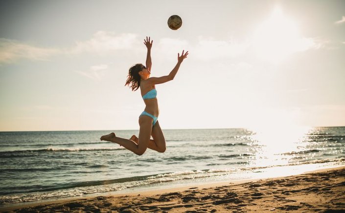 Beach Volley: Το καλοκαιρινό άθλημα για πιο γρήγορο μεταβολισμό και λιγότερο άγχος