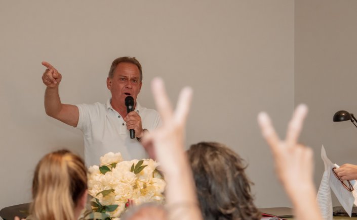 Mykonos Mayoral Election 2023 - Χρήστος Βερώνης: «Θα εργαστούμε για μία Μύκονο πρότυπο με τους πολίτες της πρωταγωνιστές»