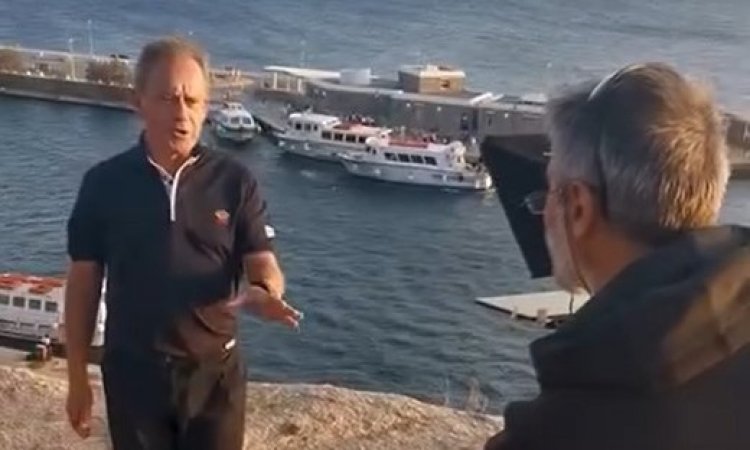 Χρήστος Βερώνης: Πίσω κάνουμε ΜΟΝΟ για μια καλύτερη λήψη του νησιού μας. Μύκονος Πρώτη Ξανά, Μύκονος ΜΟΝΟ Μπροστά! [Video]